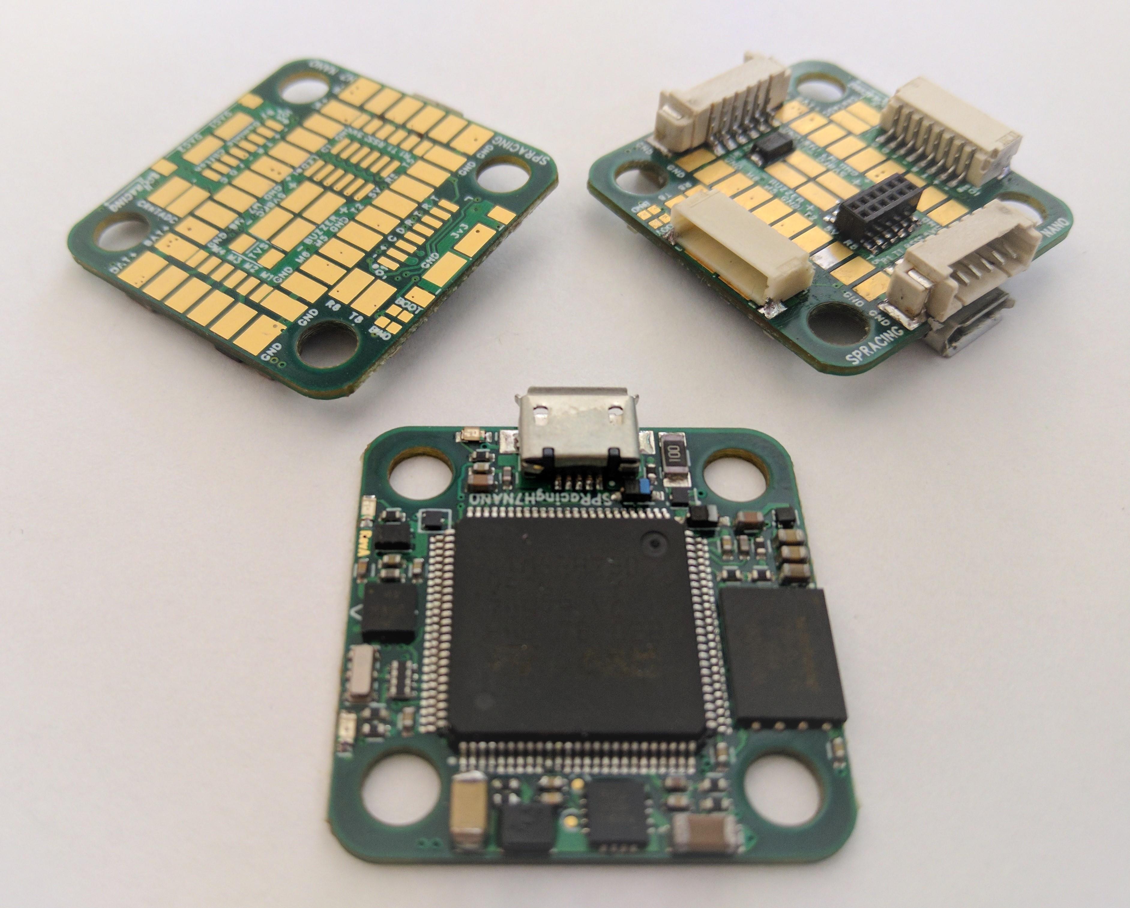 SPRacingH7NANO NANO-E 和 NANO-S